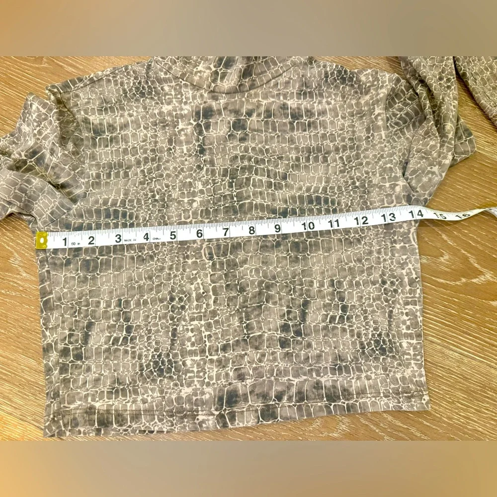Berksha Long Sleeve Snakeskin Print Top Small - Picture 3 of 6